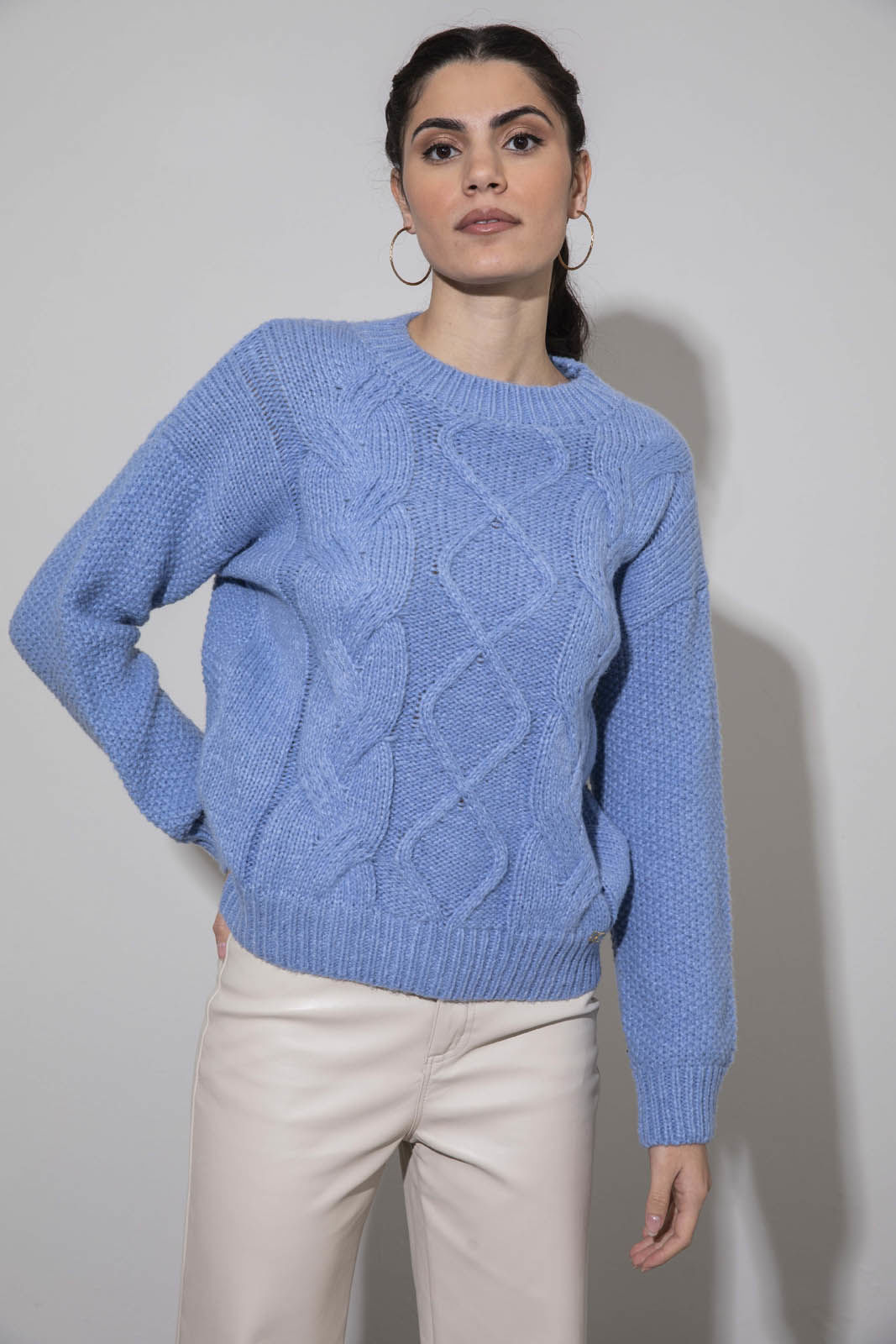 Picture of Sweater with knit pattern