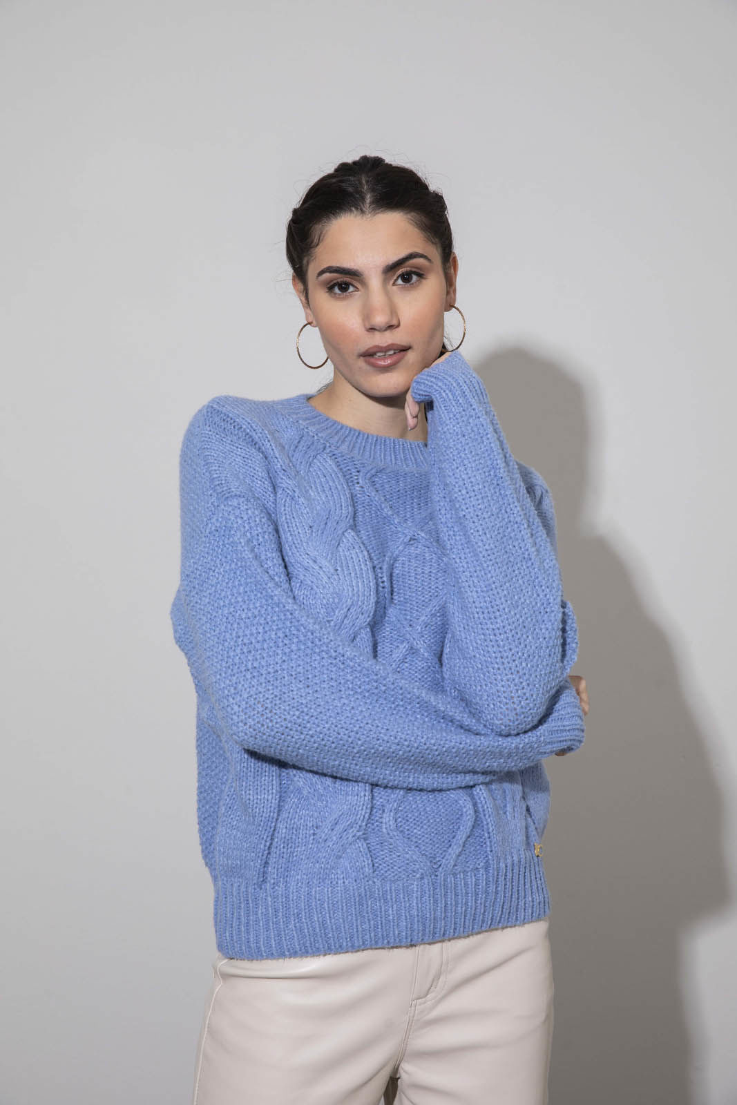 Picture of Sweater with knit pattern