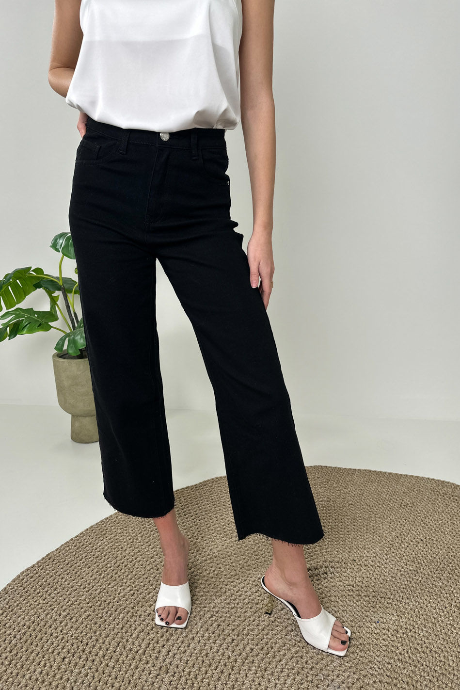 Picture of Highwaisted flare jeans