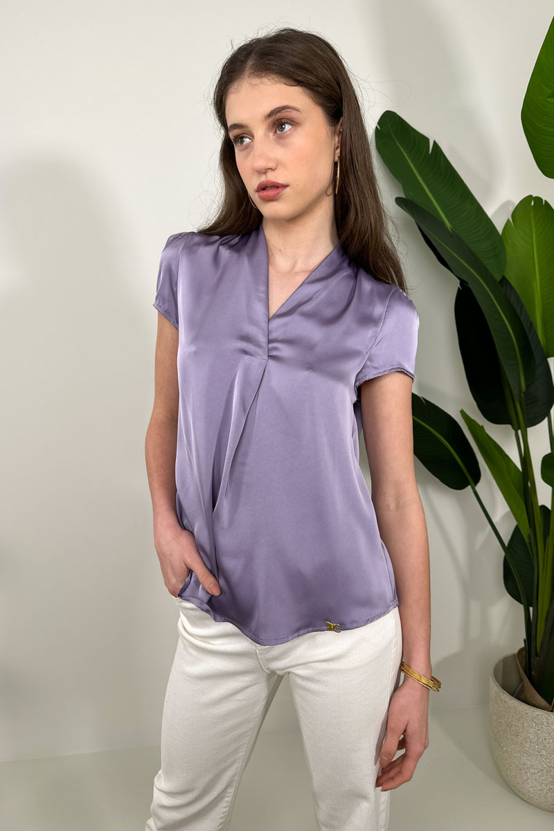 Picture of Satin blouse with V neckline