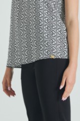 Picture of Sleeveless printed blouse