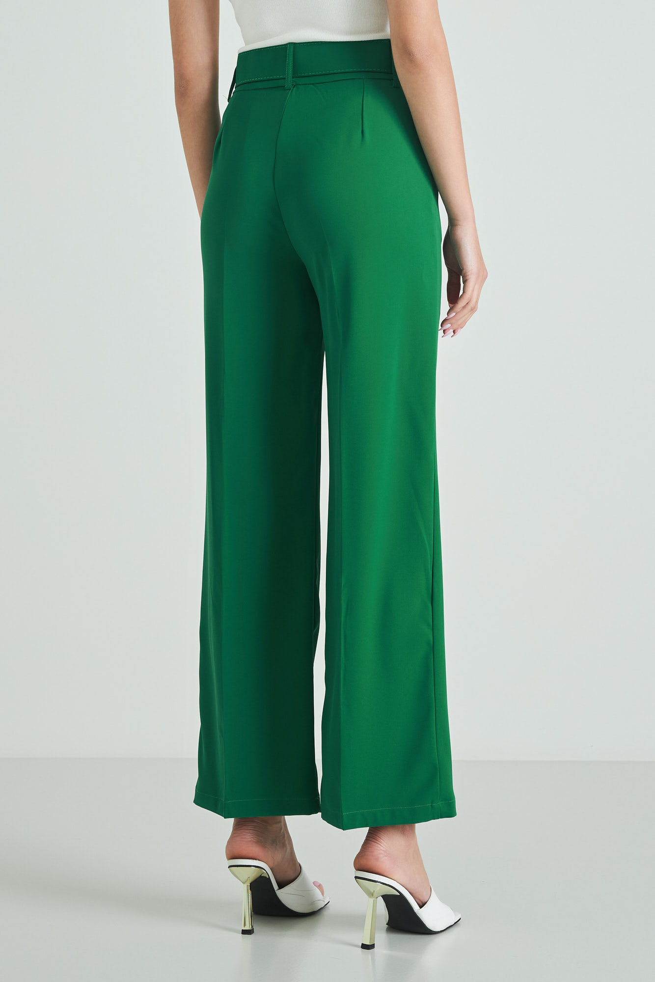 Picture of Tailored pants with belt