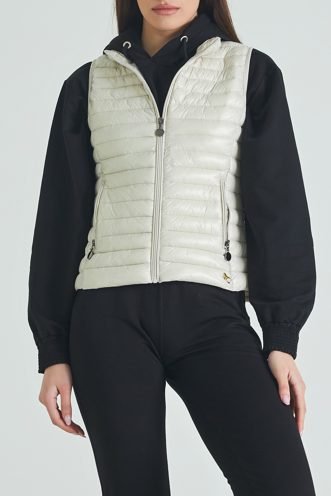 Picture of Sleeveless puffer jacket