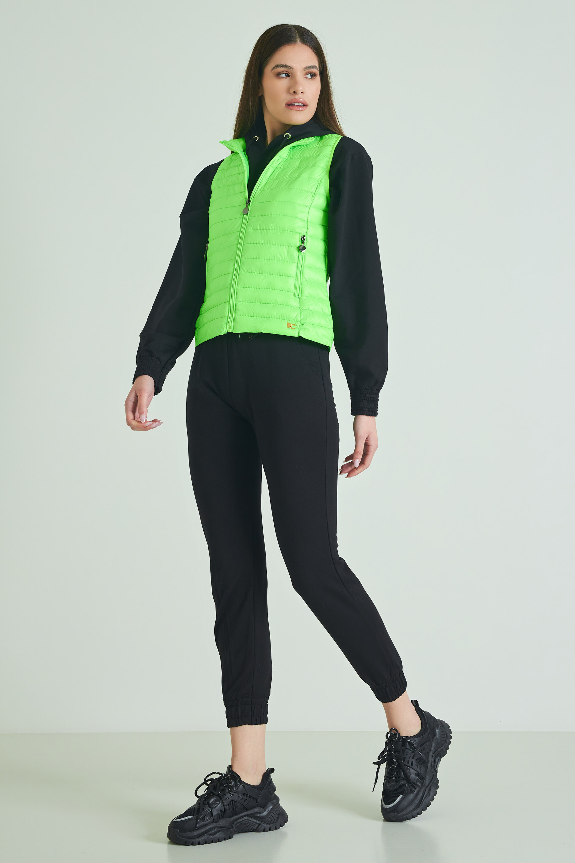 Picture of Sleeveless puffer jacket