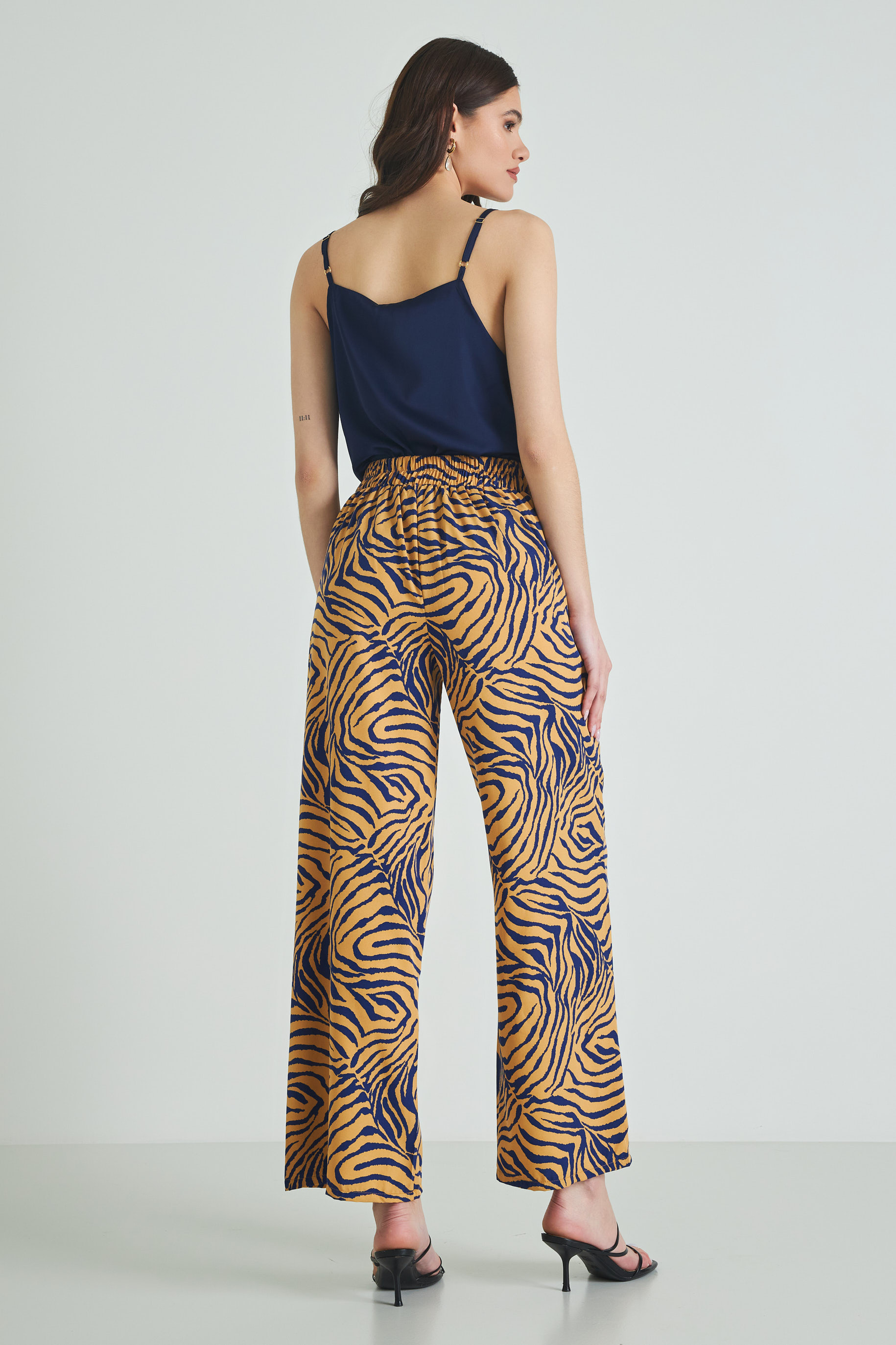 Picture of Animal print pants with pockets