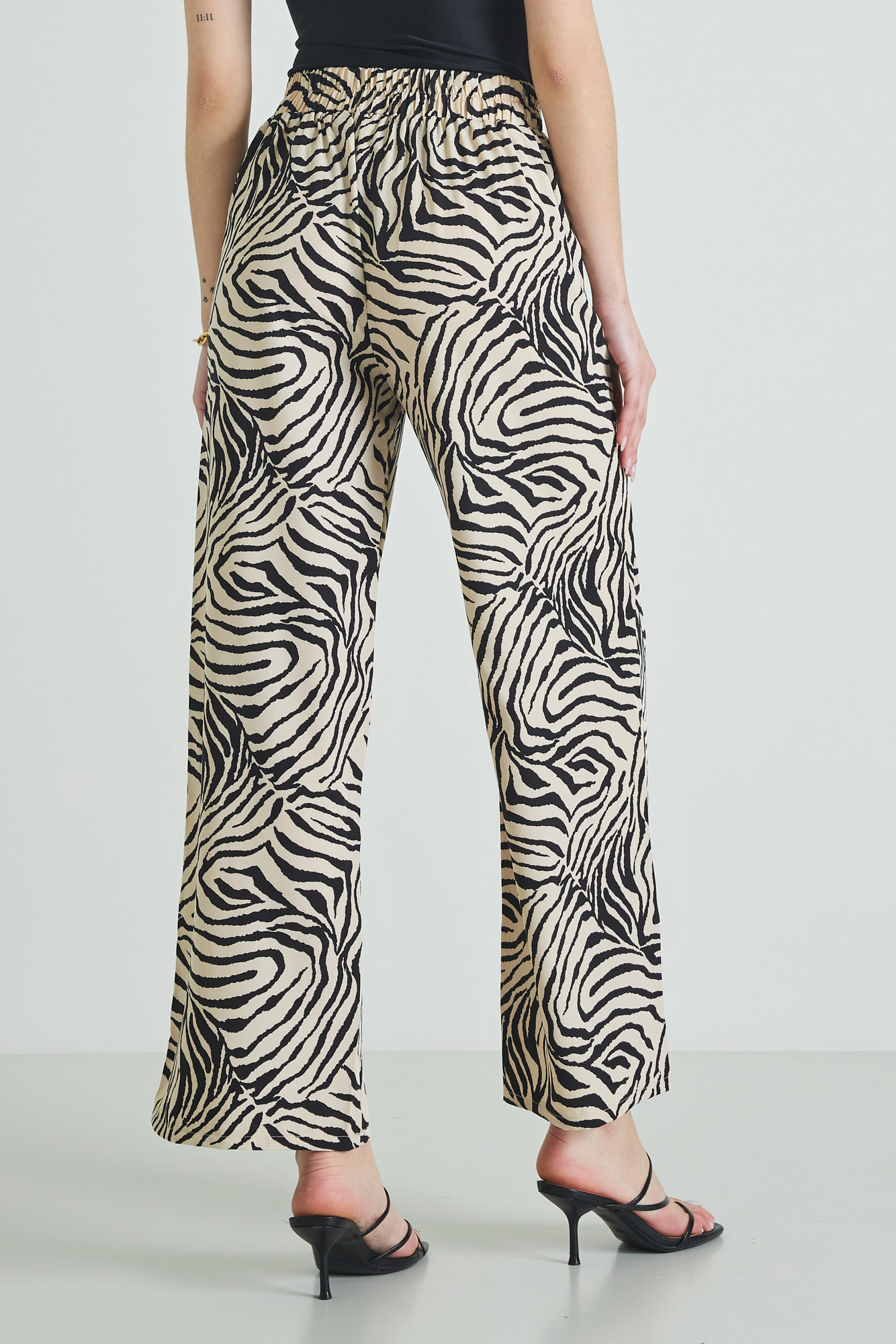 Picture of Animal print pants with pockets