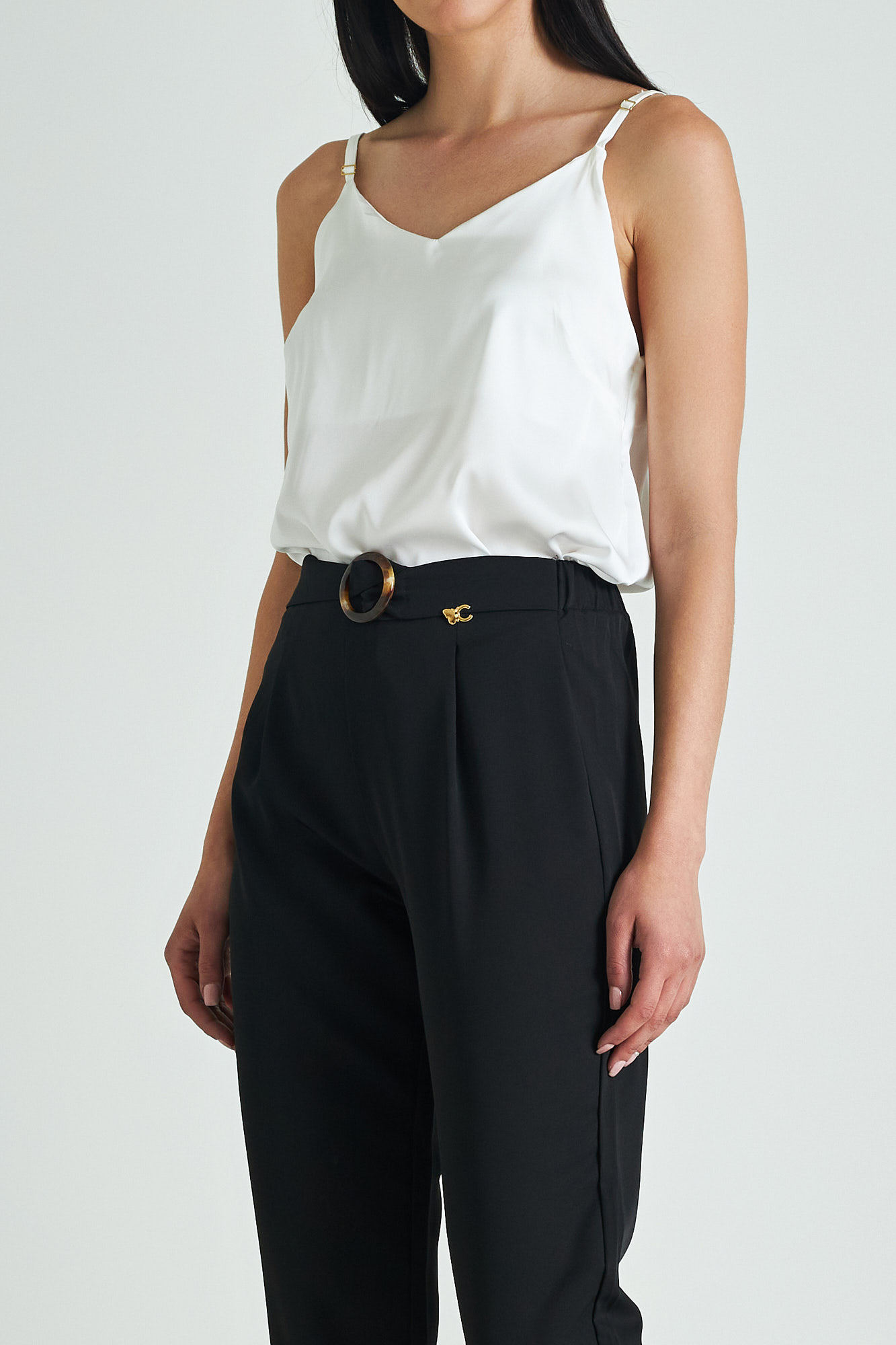 Picture of Tailored pants with belt