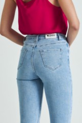 Εικόνα της Denim παντελόνι slim mom