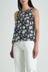 Picture of Sleeveless printed top