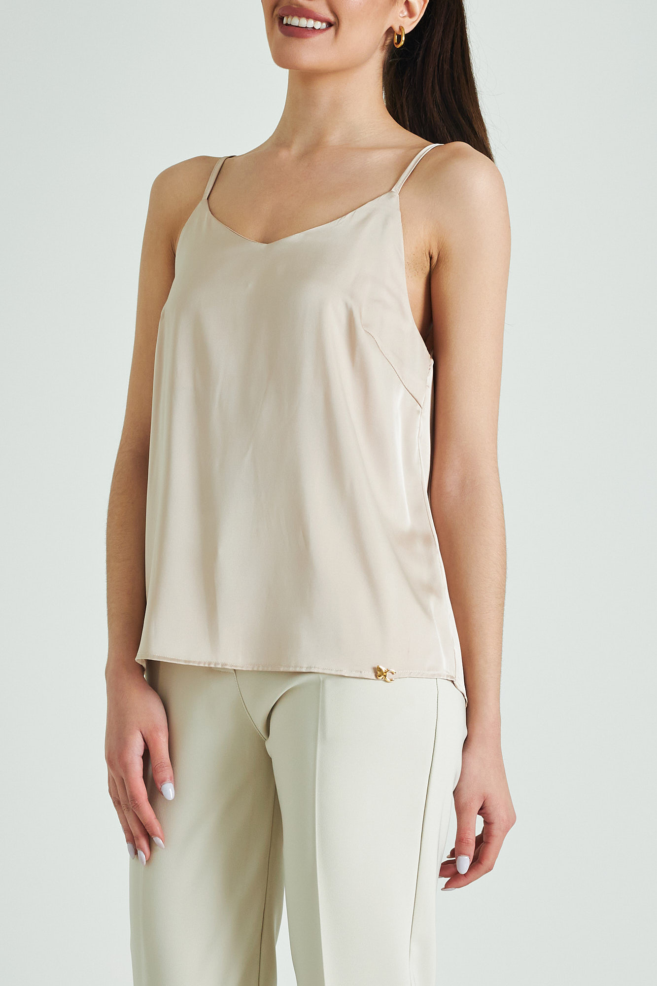 Picture of Sleeveless satin blouse