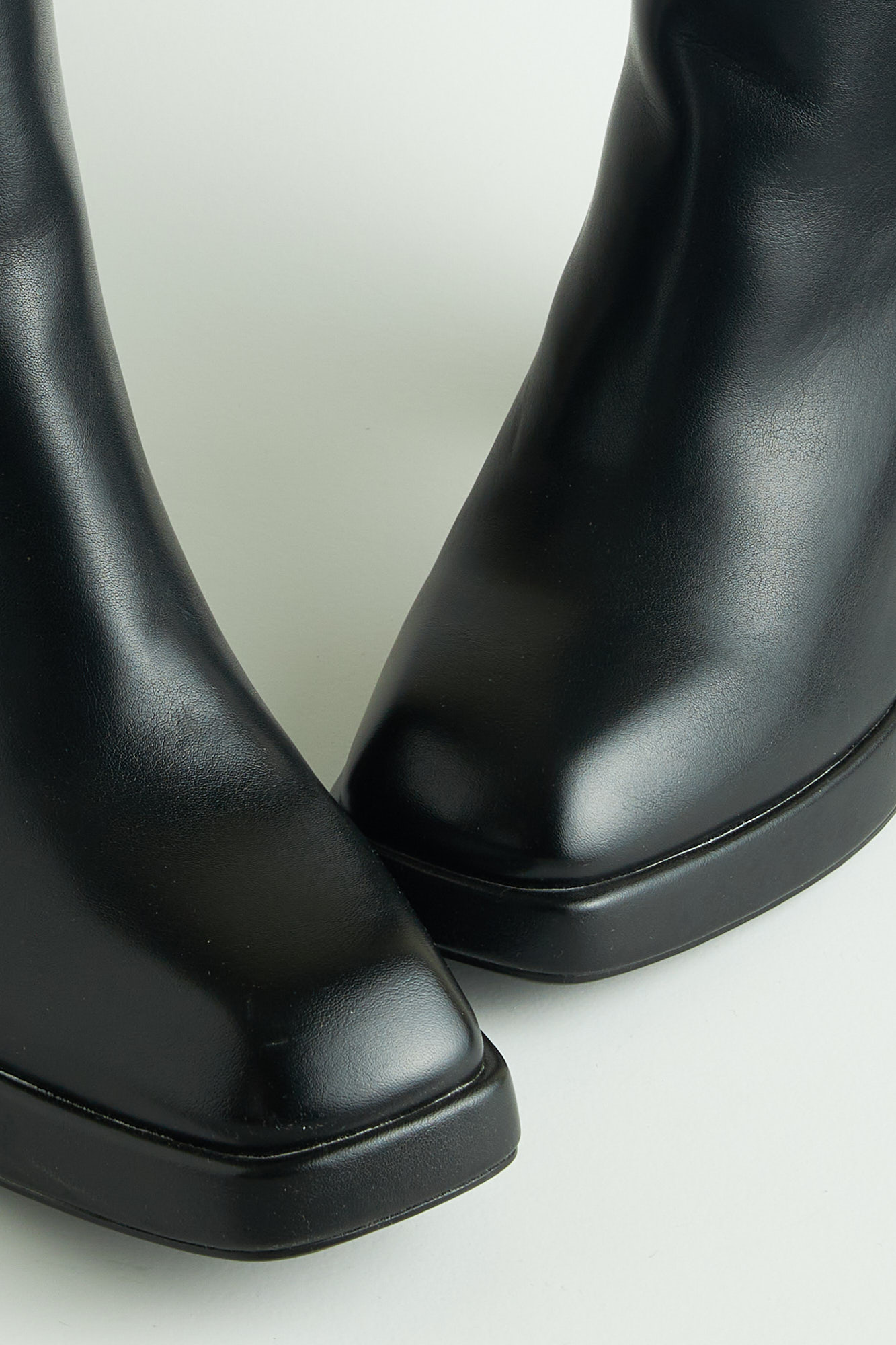 Picture of Platform heeled boots