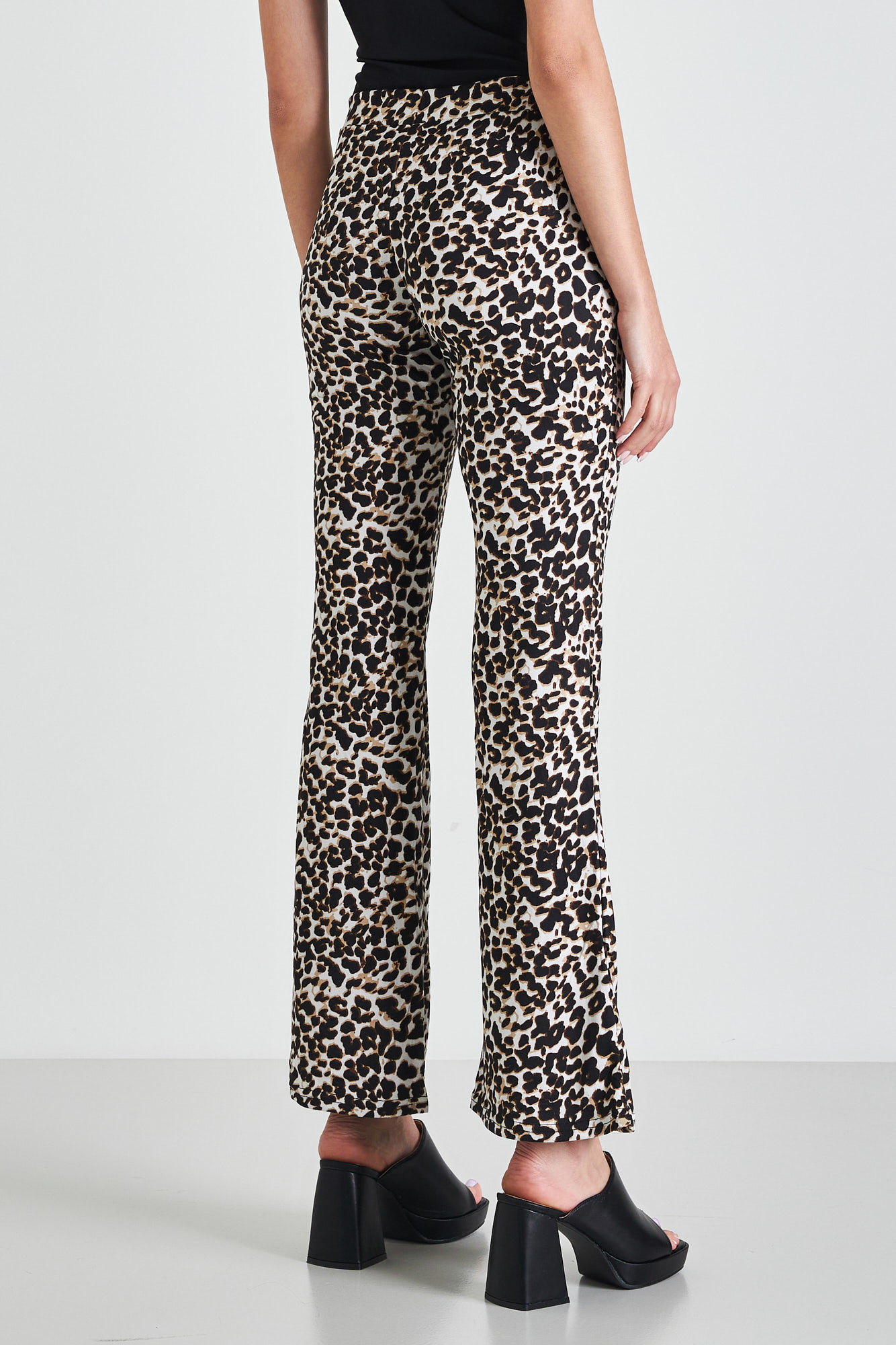 Picture of Flared animal print trousers