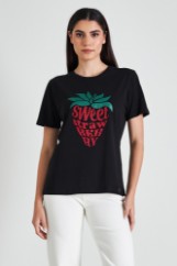 Εικόνα της T-shirt strawberry