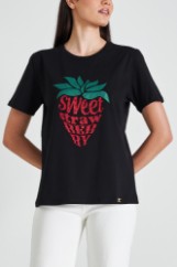Εικόνα της T-shirt strawberry