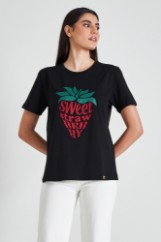 Εικόνα της T-shirt strawberry
