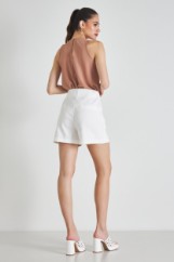 Picture of Highwaisted tailored shorts with buttons