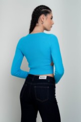 Picture of Cropped sweater with slits