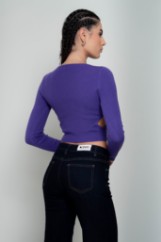 Picture of Cropped sweater with slits