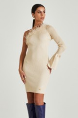 Picture of One shoulder dress with feathers