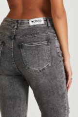 Picture of Highwaisted washed jeans