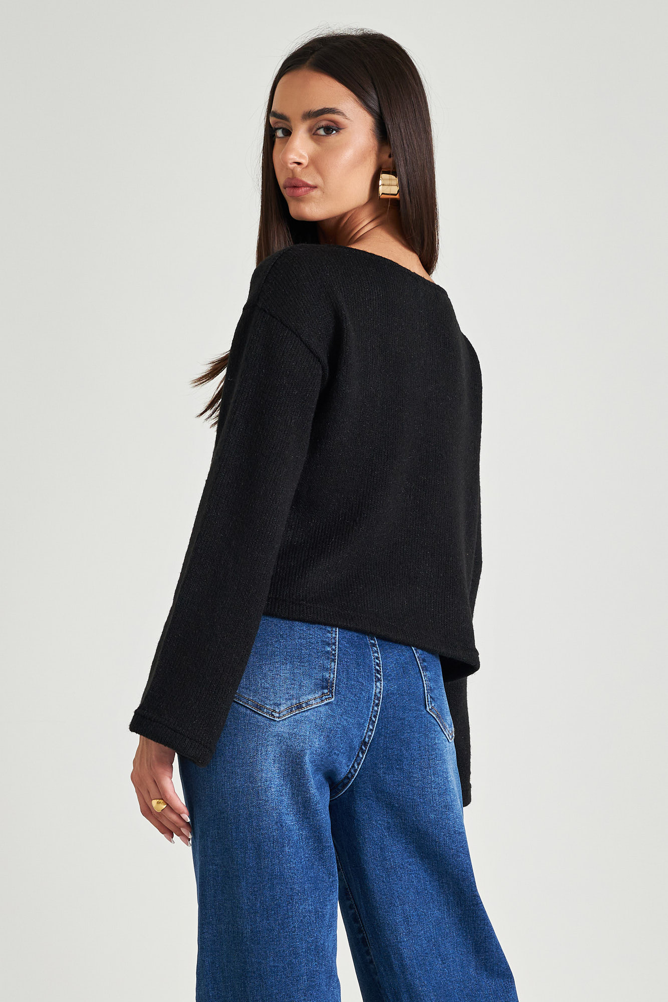 Picture of Knitted sweater with wide sleeves