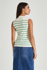 Picture of Sleeveless stripped sweater