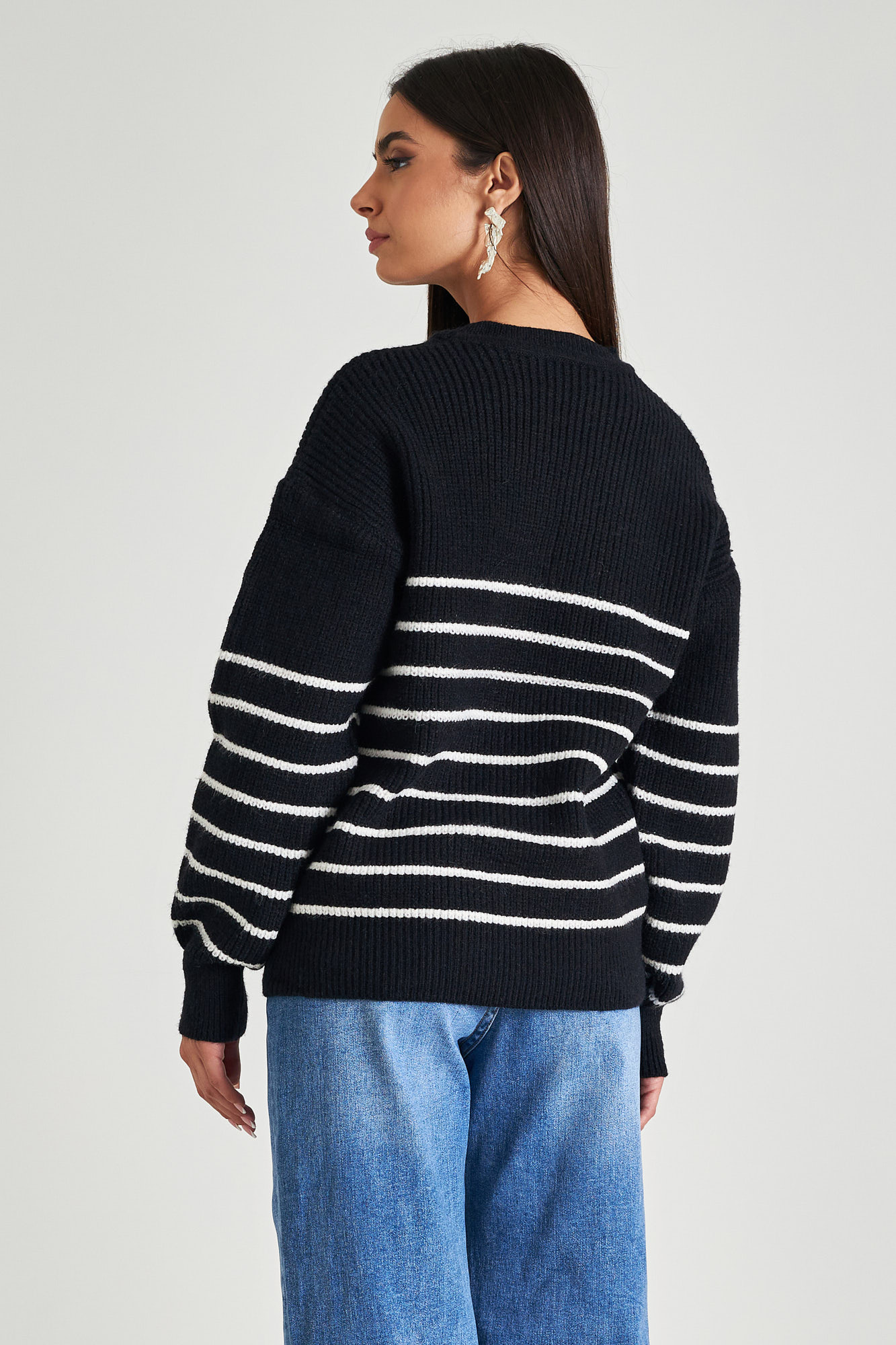 Picture of Thick knit stripped sweater