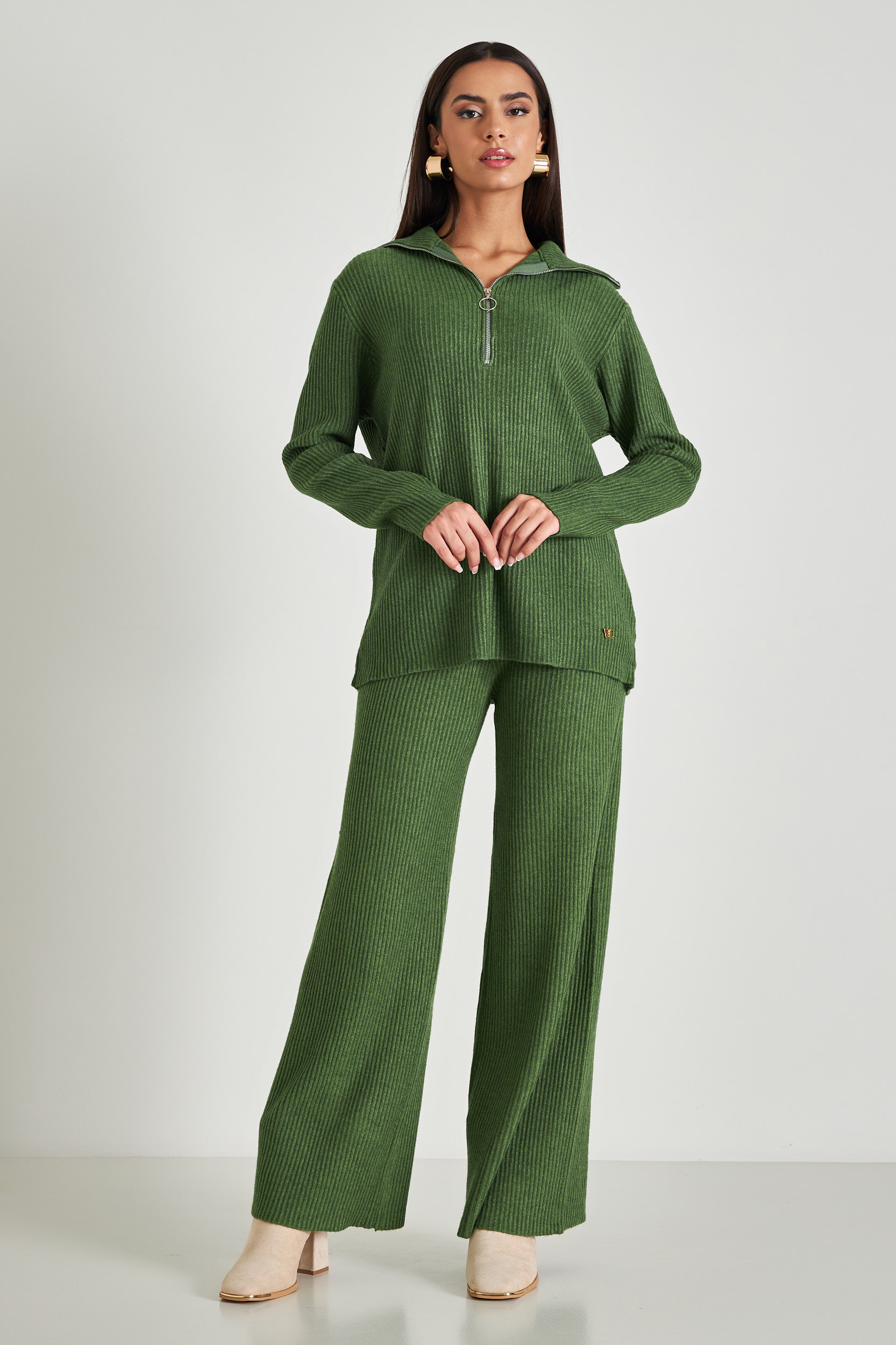 Picture of Ribbed knitted pants