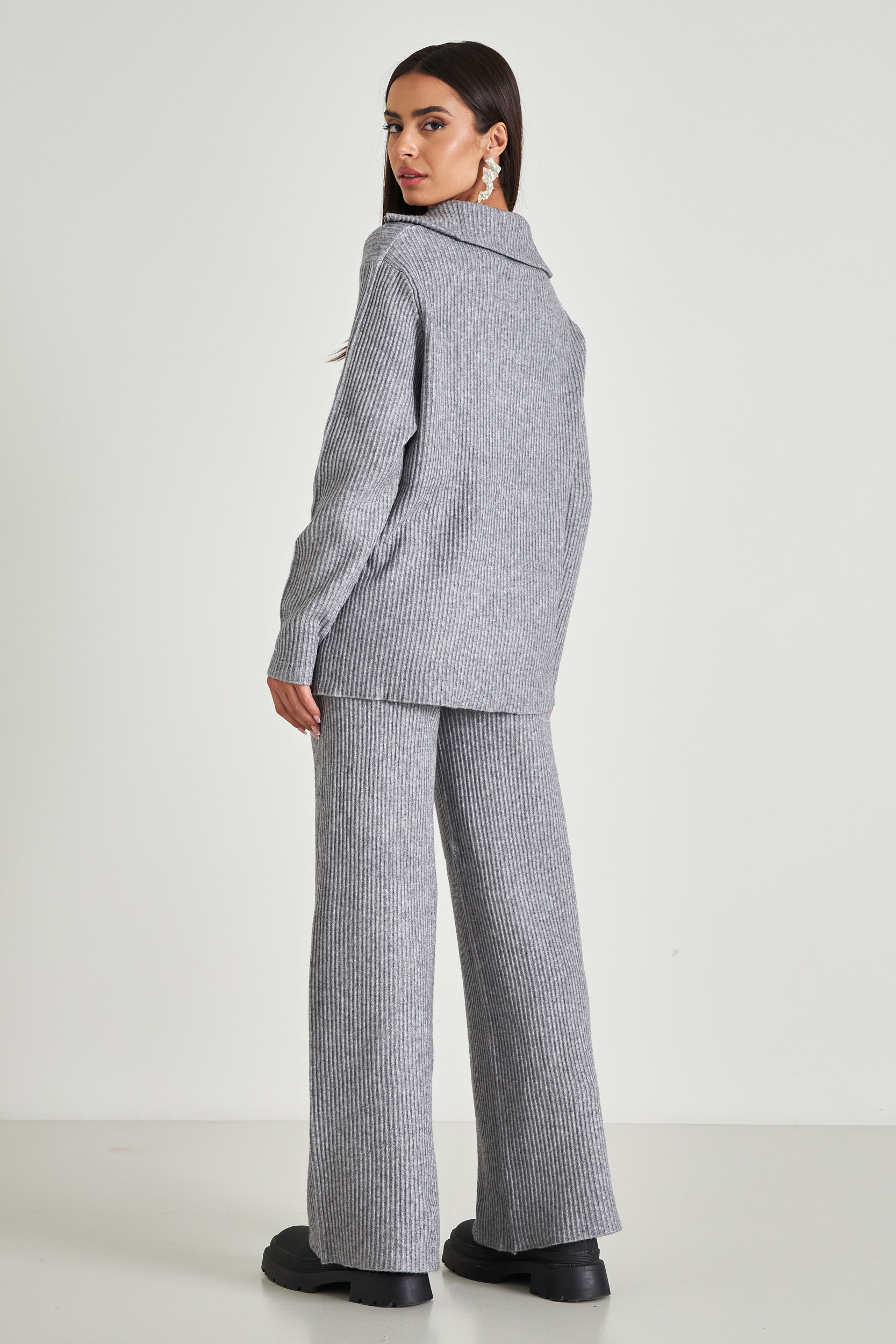 Picture of Ribbed knitted pants