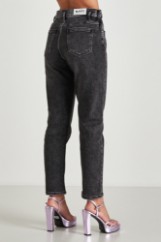 Picture of Denim mom fit with waistband