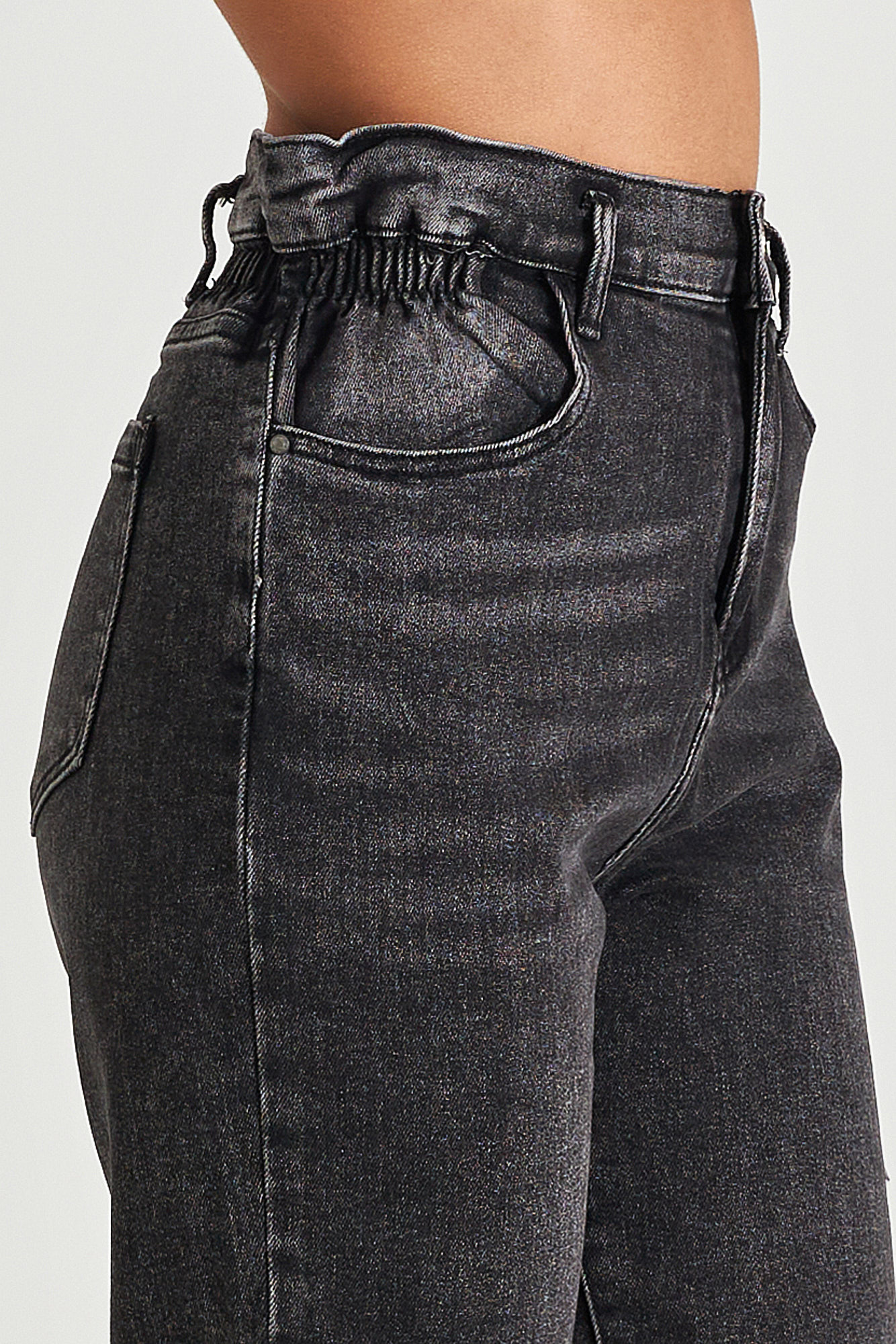 Picture of Denim mom fit with waistband