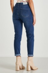 Picture of Highwaisted slim mom fit jeans