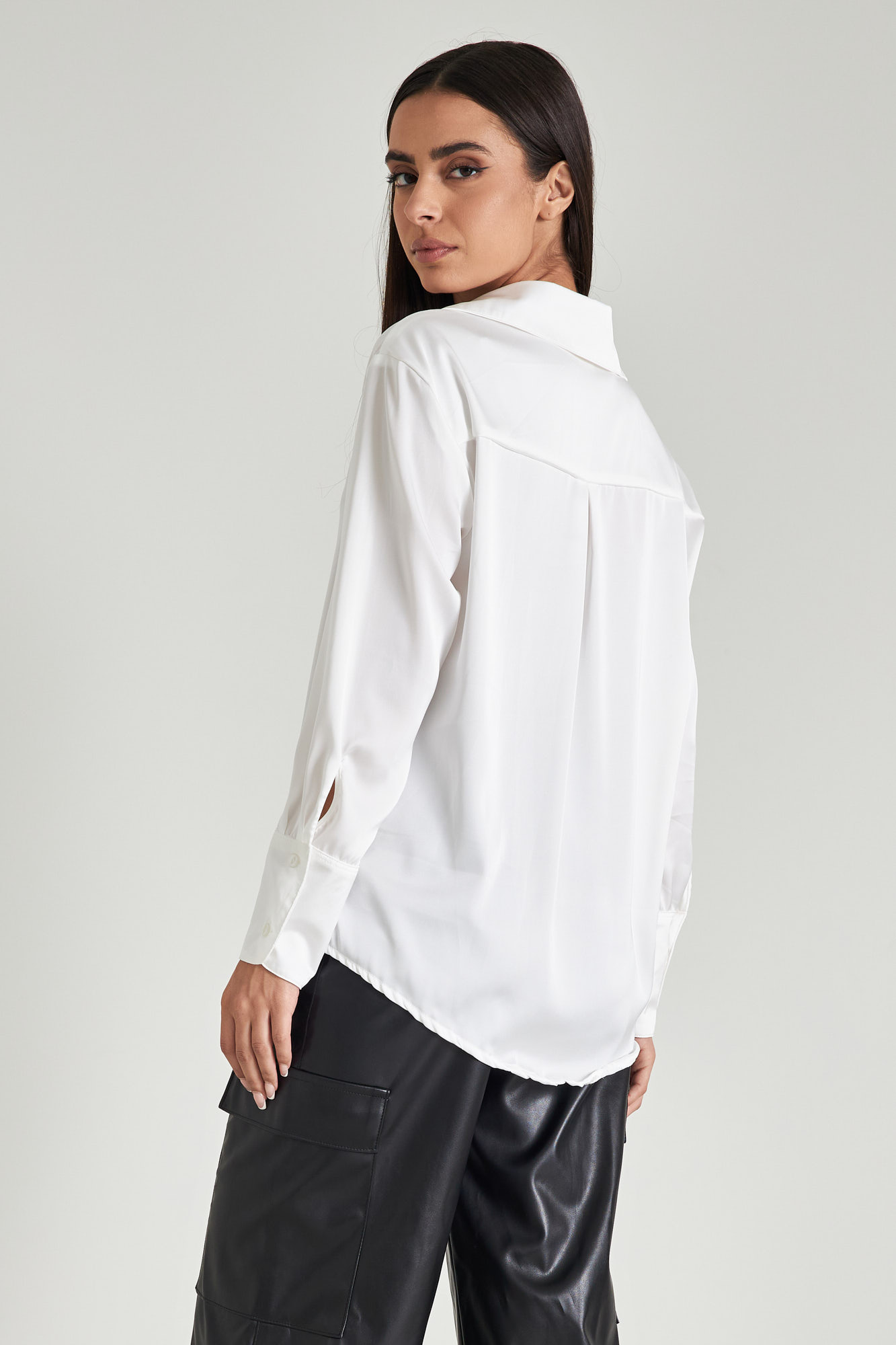 Picture of Satin loose shirt