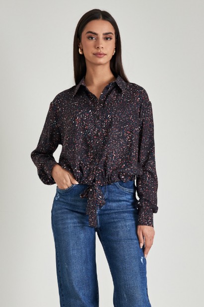 Picture of Printed shirt with knot