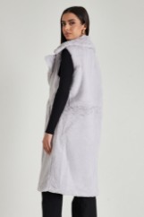 Picture of Sleeveless fur coat