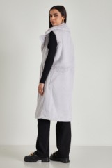 Picture of Sleeveless fur coat