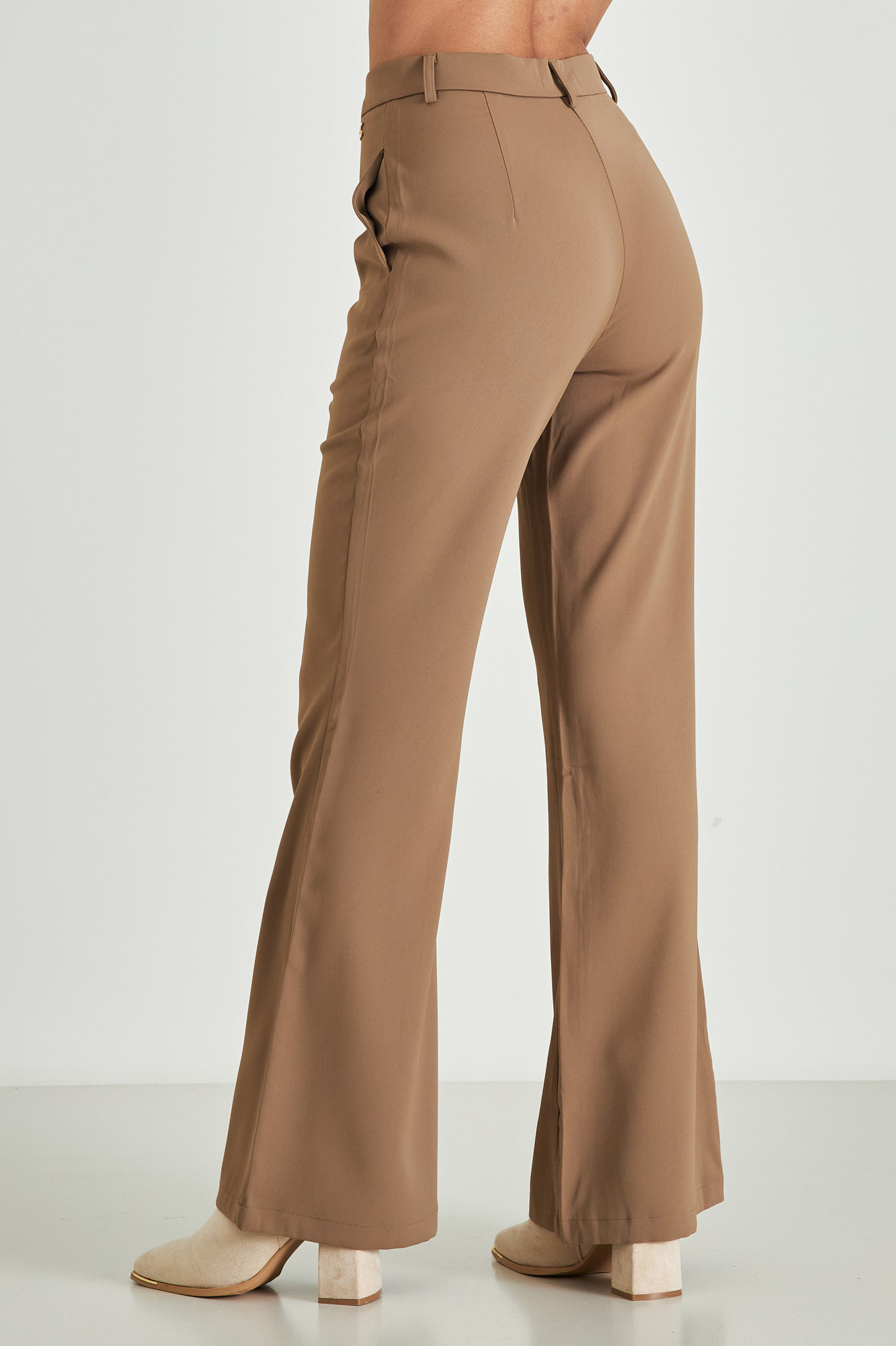 Picture of Tailored pants with pockets