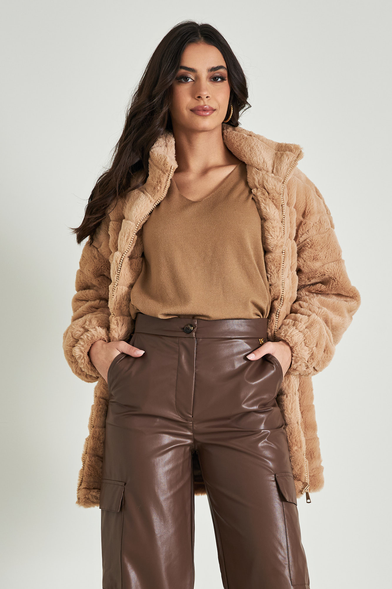 Picture of Fur coat with zipper