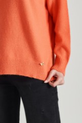 Picture of High neck loose sweater