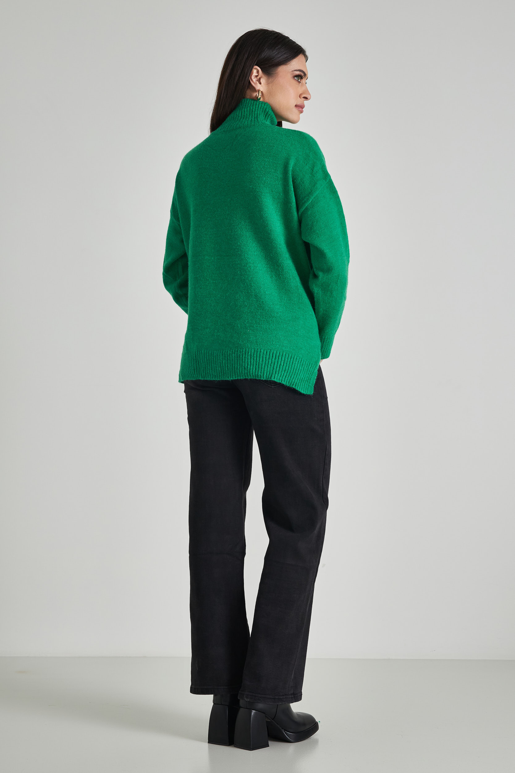 Picture of High neck loose sweater