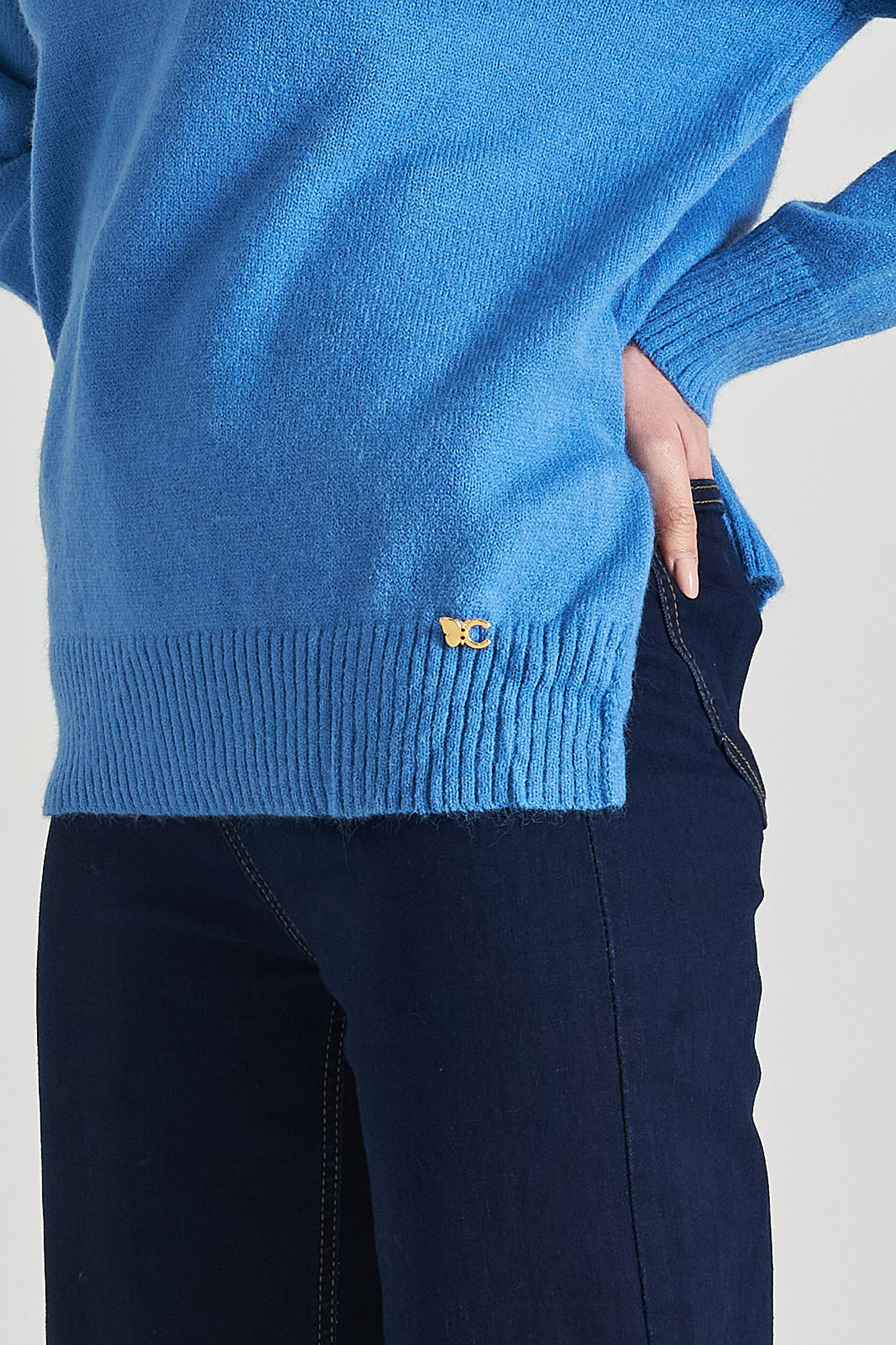 Picture of High neck loose sweater