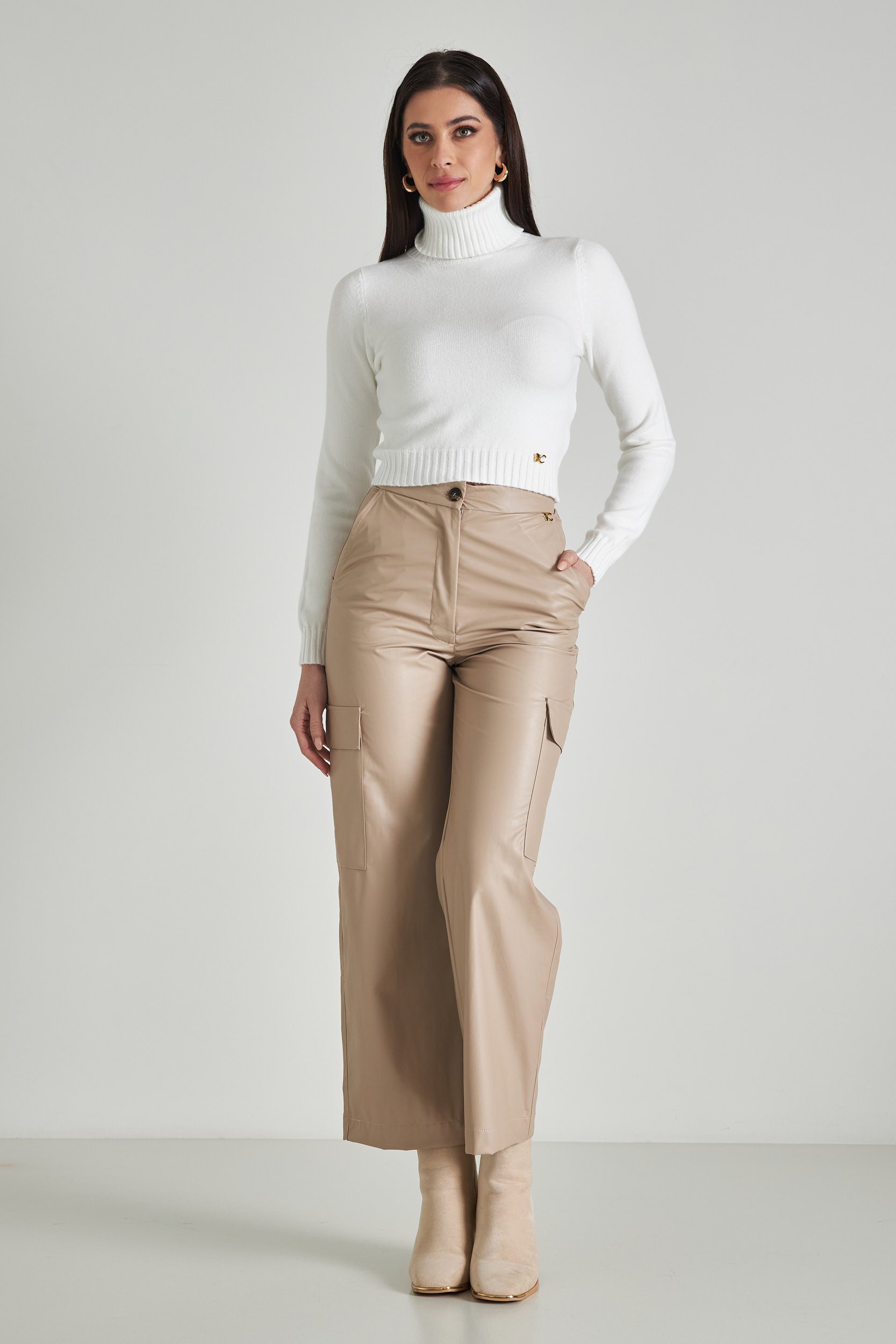 Picture of Cropped high neck sweater