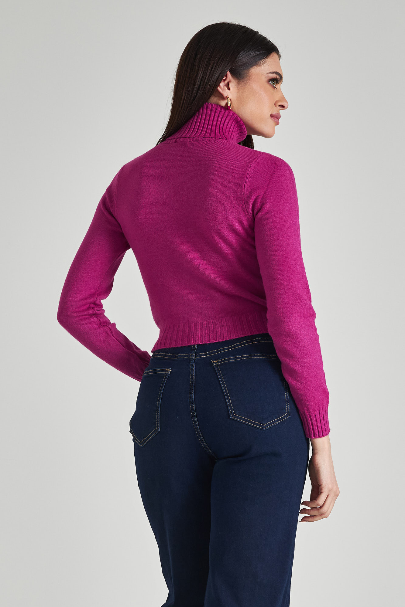 Picture of Cropped high neck sweater