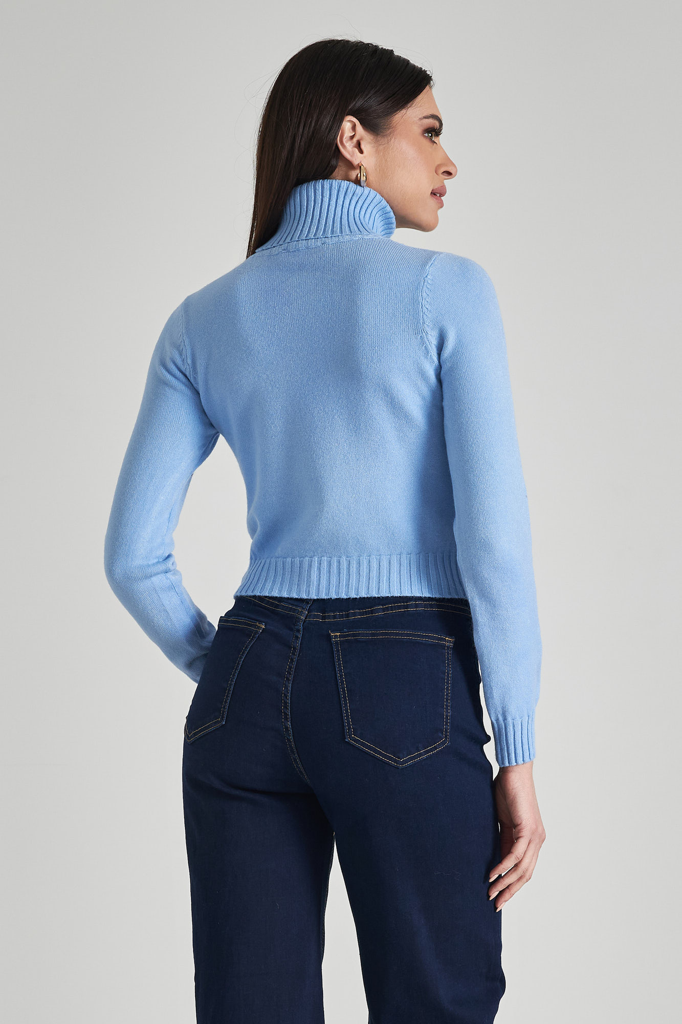 Picture of Cropped high neck sweater