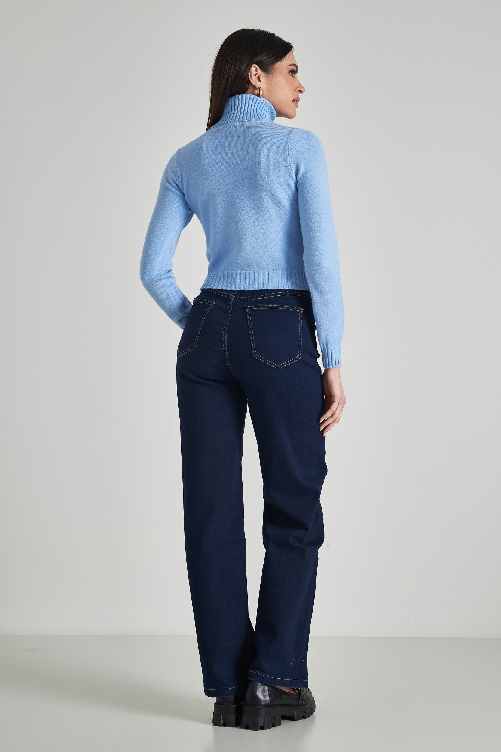 Picture of Cropped high neck sweater