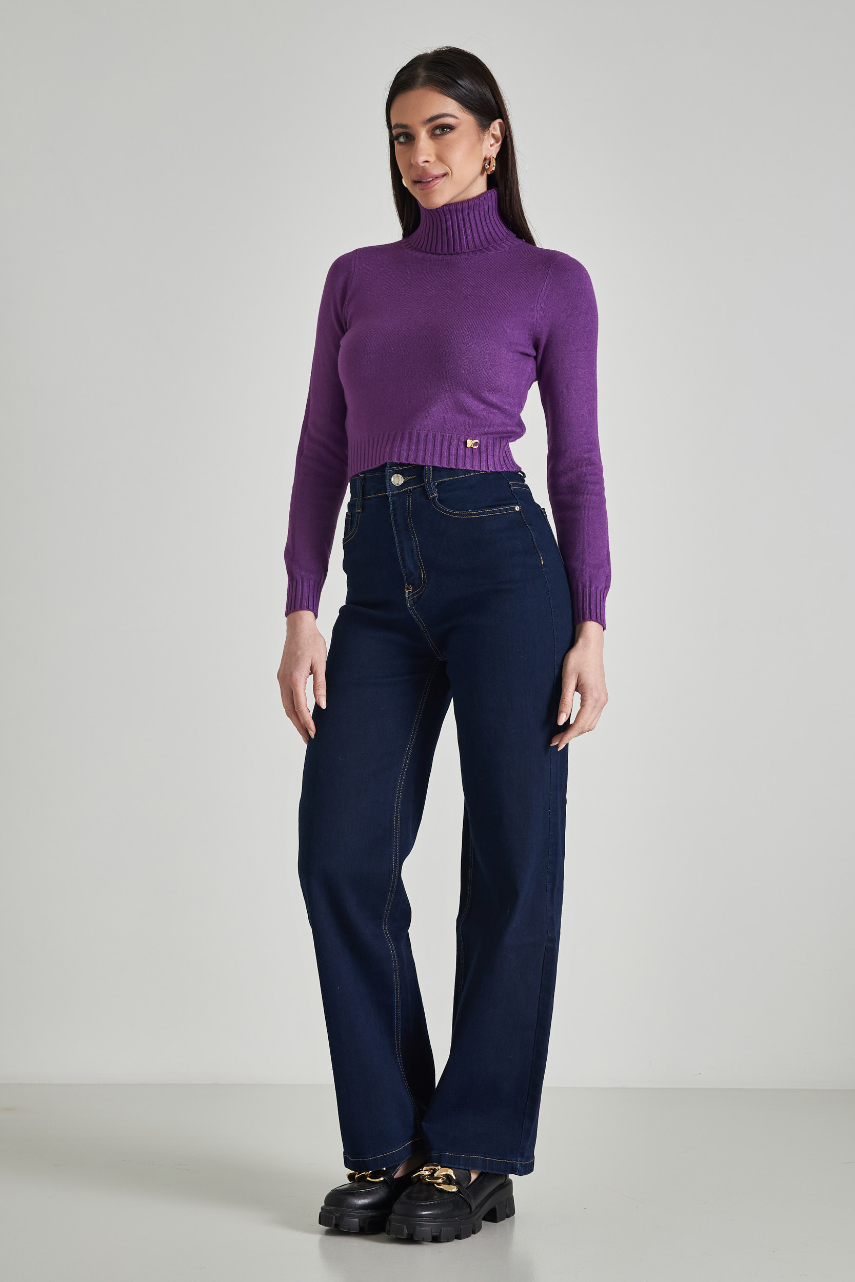Picture of Cropped high neck sweater