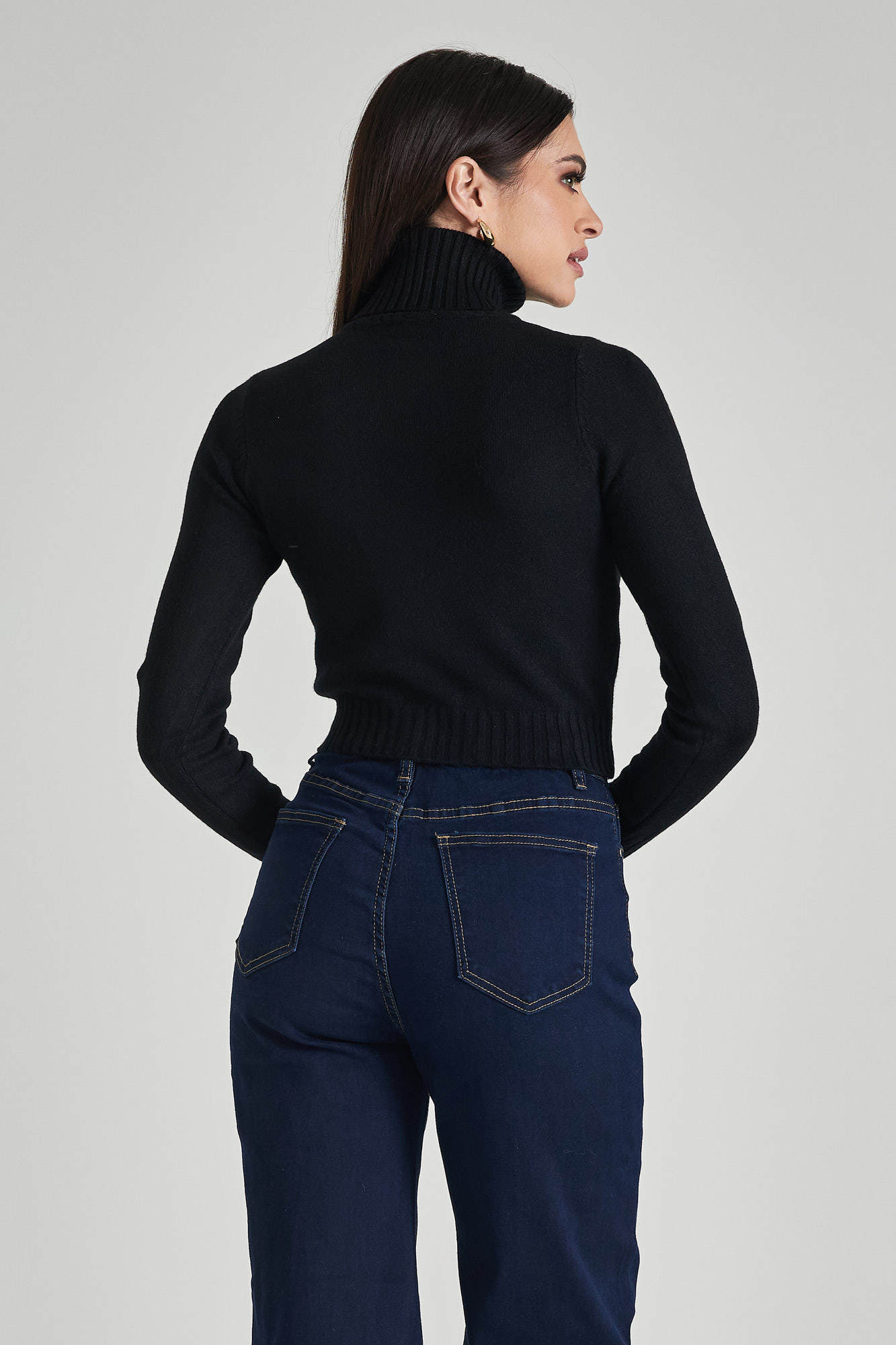 Picture of Cropped high neck sweater