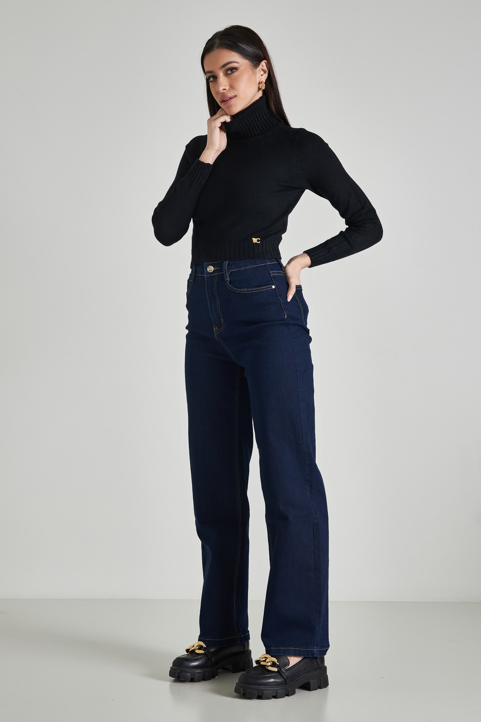 Picture of Cropped high neck sweater
