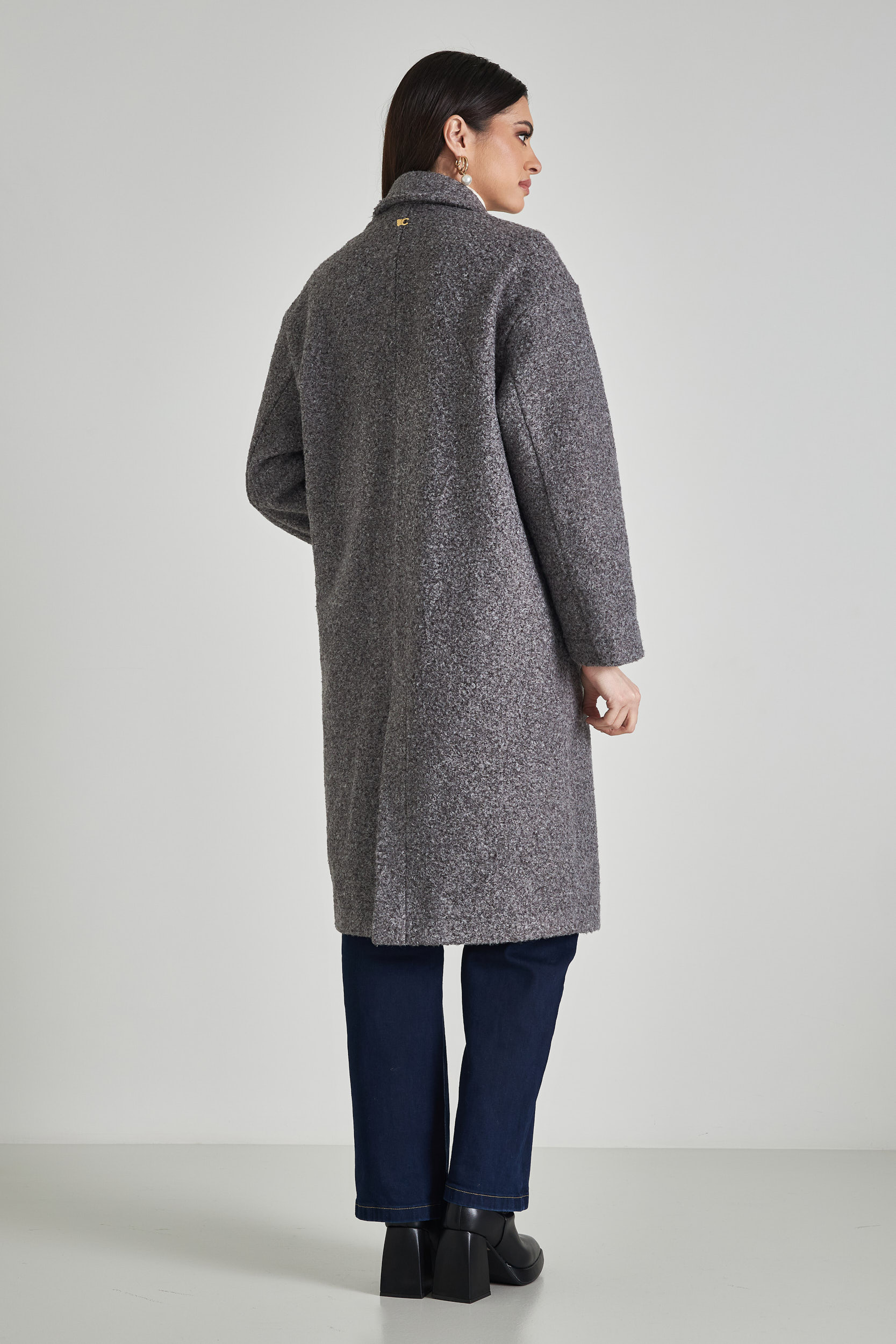 Picture of Long oversized coat with double buttons