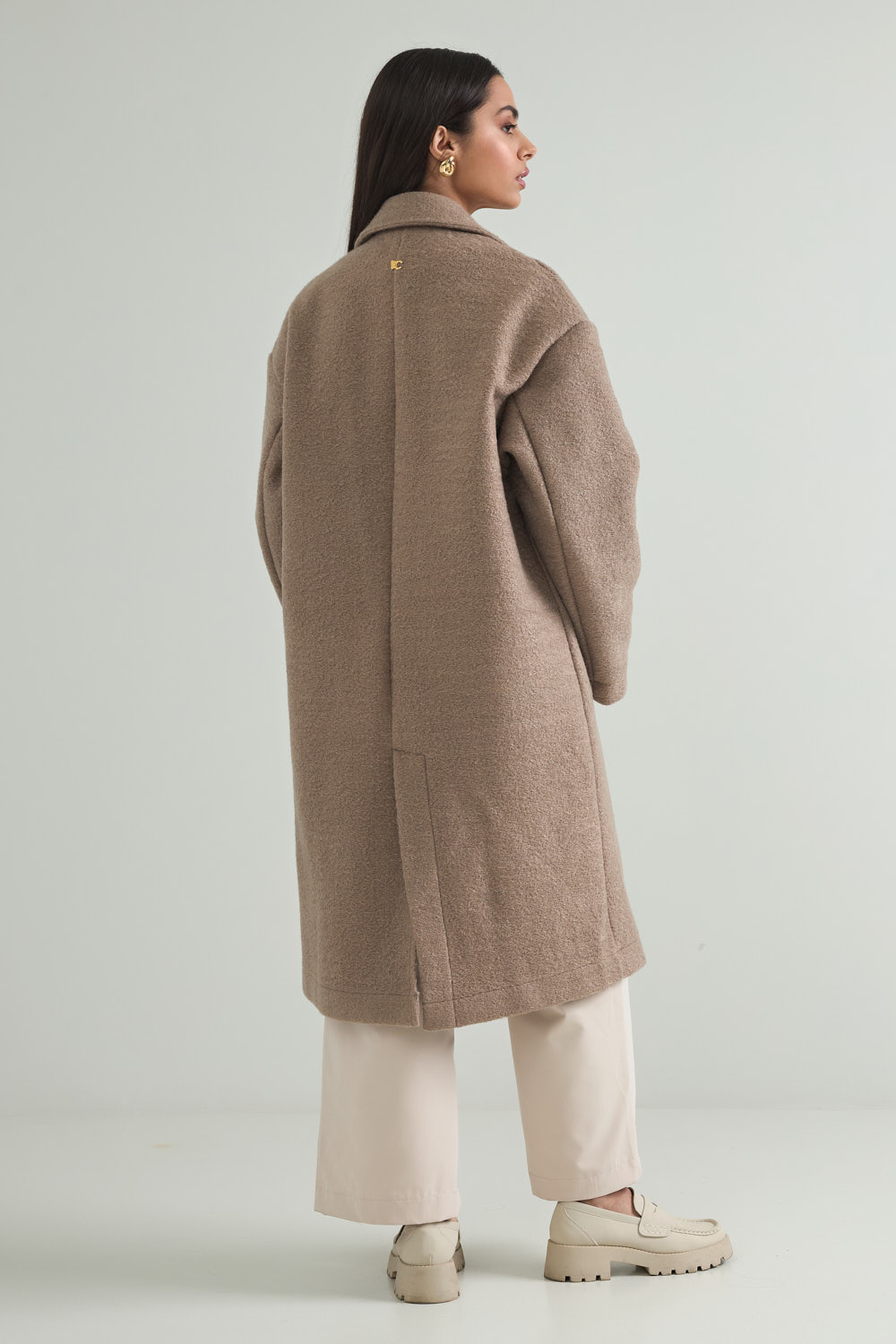 Picture of Long oversized coat with double buttons